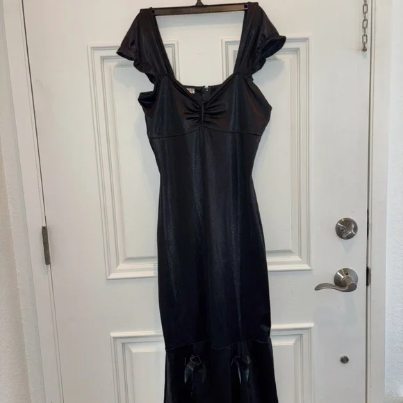 Spandex Pinup Black Wiggle Dress, Sweetheart Neck LG (rns small) by Lolita Girl - Picture 1 of 11